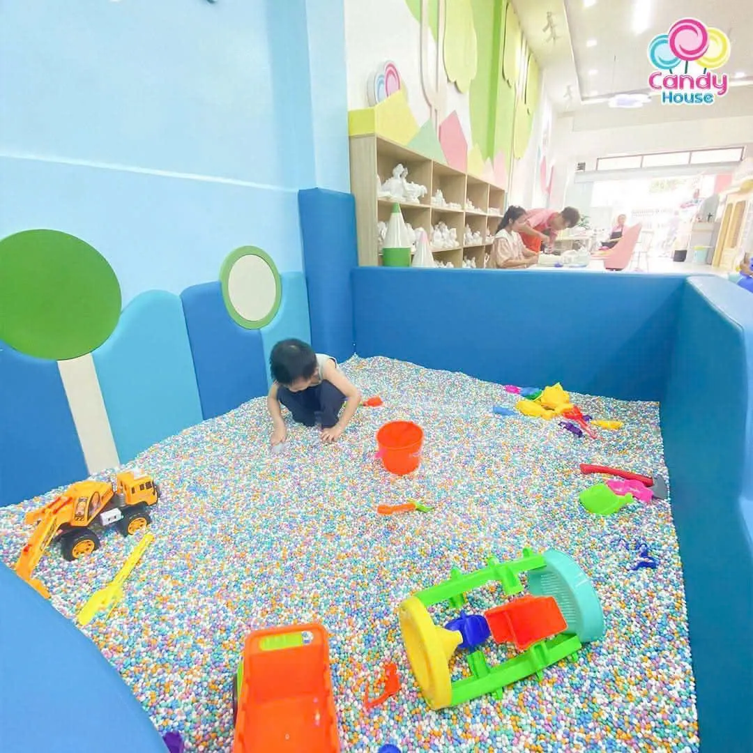 Lợi ích của việc chơi đồ chơi xúc cát Lợi ích của việc chơi đồ chơi xúc cát